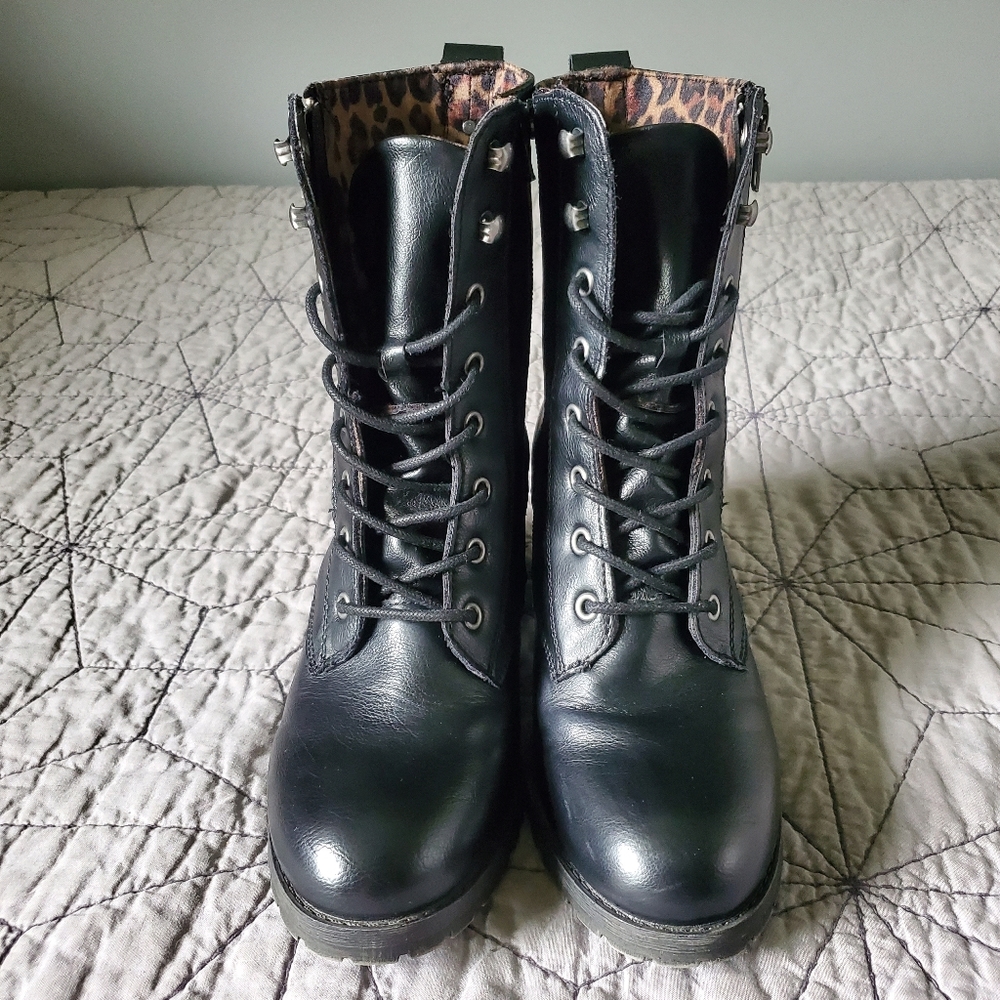 Sun Stone Sloanie Lace-Up Hiker Boots Black Size 8.5M